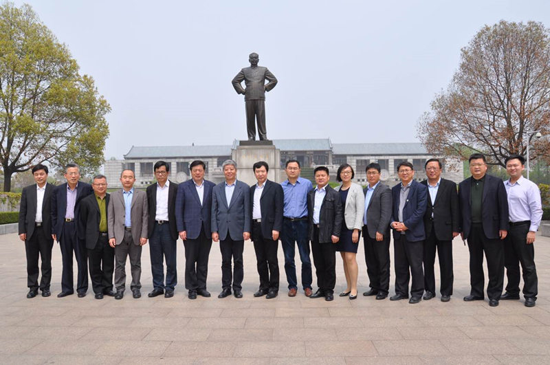 我院院長(zhǎng)隨科技部專(zhuān)家調(diào)研組來(lái)淮安高新區(qū)開(kāi)展“以升促建”調(diào)研