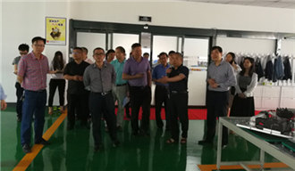 我院課題組赴漣源市開(kāi)展《婁底資源型城市轉(zhuǎn)型升級(jí)，深化供給側(cè)結(jié)構(gòu)性改革》