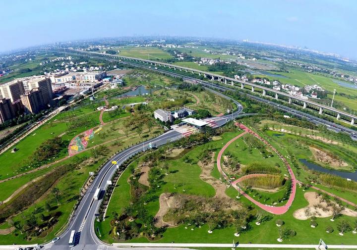 秀洲經(jīng)濟(jì)開(kāi)發(fā)區(qū)邁出高質(zhì)量發(fā)展新步伐