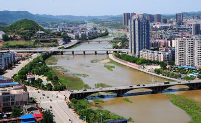 德陽(yáng)經(jīng)開區(qū)：打造“千億產(chǎn)業(yè)、綠色園區(qū)、科技新城”