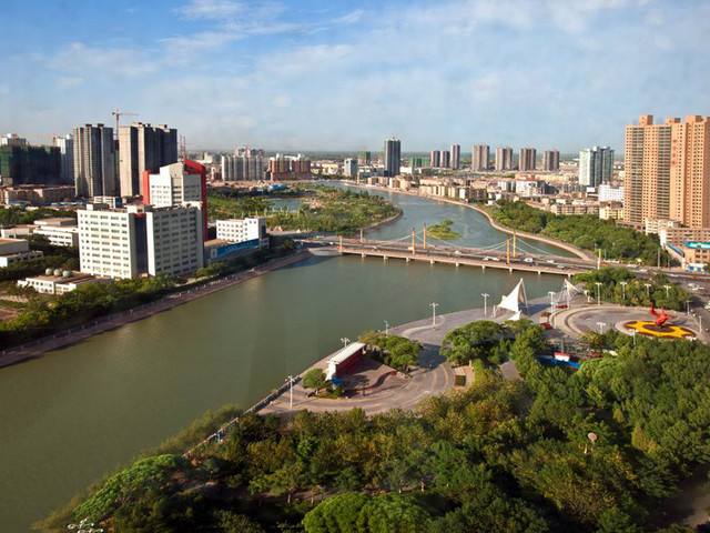 庫爾勒經(jīng)開區(qū)紡織服裝產(chǎn)業(yè)逆勢(shì)崛起領(lǐng)跑全疆